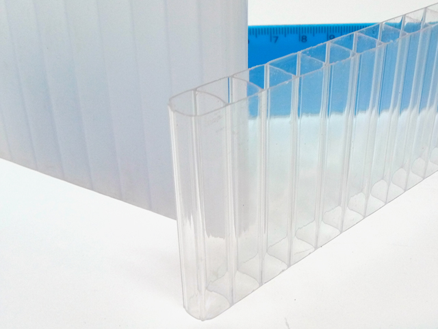 Dettaglio policarbonato alveolare